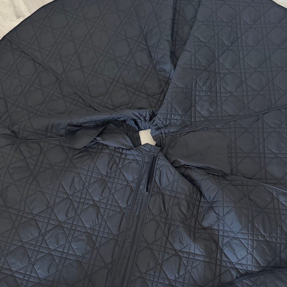 Black Quilted Circle Full Midi Skirt With Buttons - Picture 13 of 14